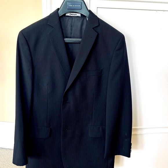 DKNY Boys Suit worn once - Picture 1 of 6